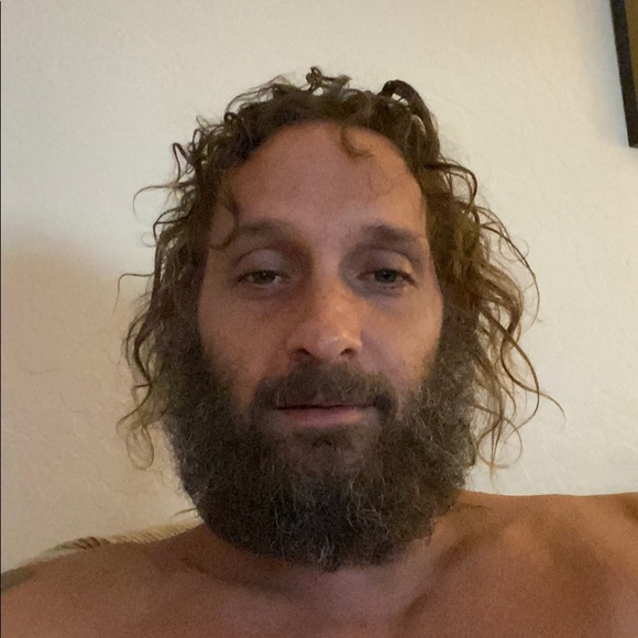 Meet your Posher, To Lestat - Picture 1 of 1